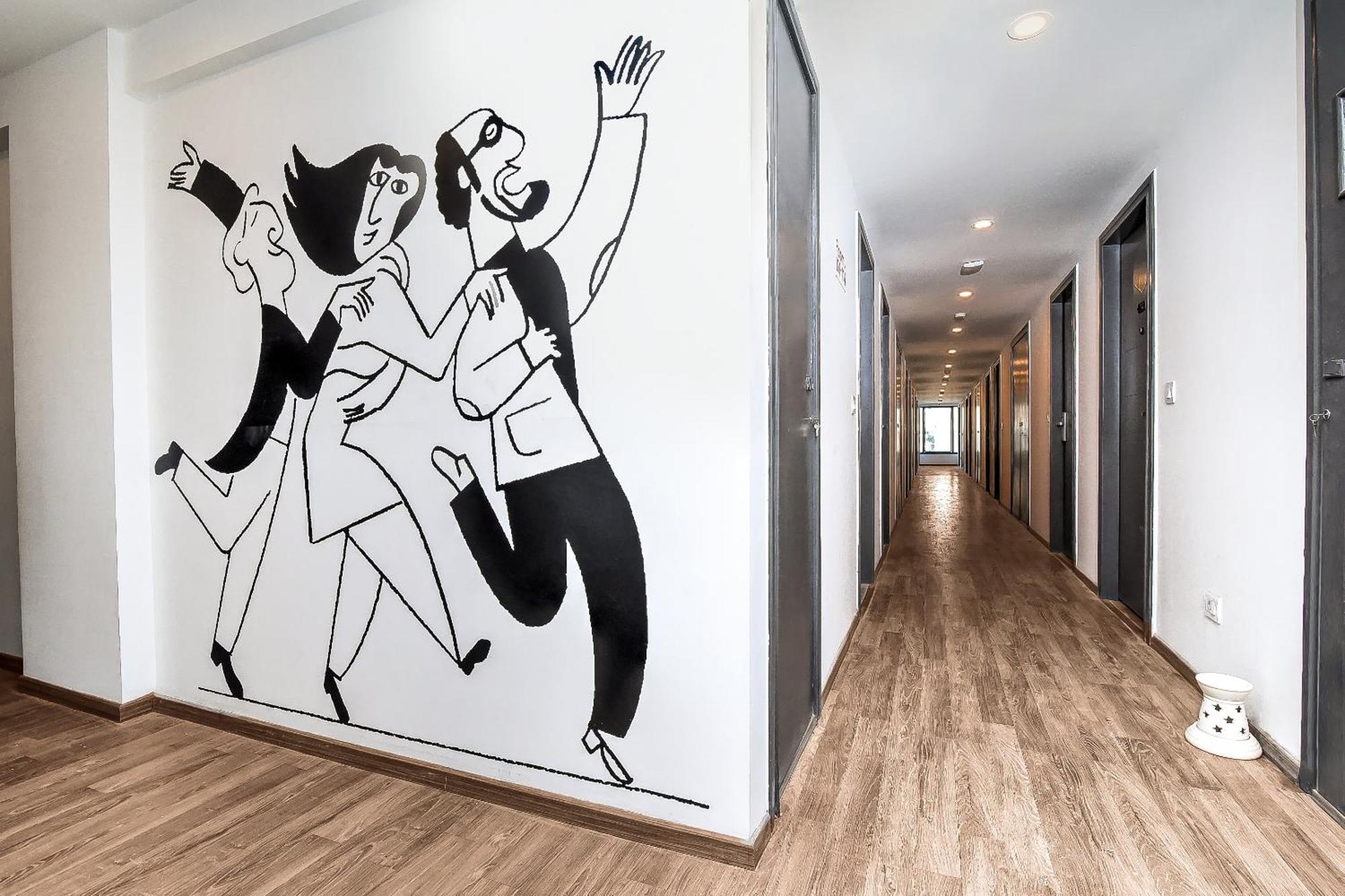 Super Townhouse All In One Calcutta Exteriör bild
